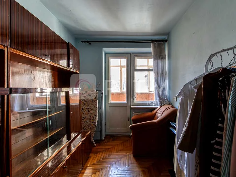 Apartment. Ivano-Frankivsk, Halytska St.