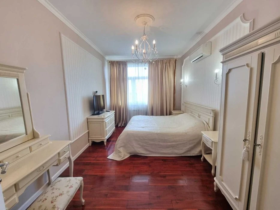 без комісії здам 3 кім кв вул. Коновальця 44 а ЖК Панорама П
