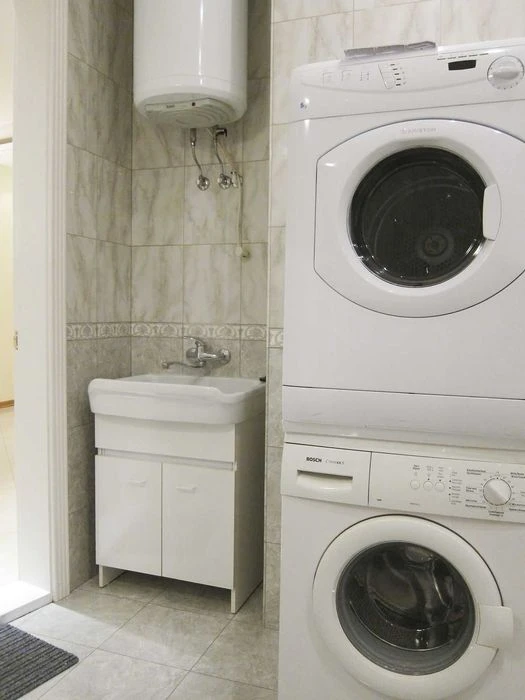Паторжинского ул., 14. Аренда, 3-комн, 130м2. Без комиссии!