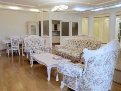 Паторжинского ул., 14. Аренда, 3-комн, 130м2. Без комиссии!