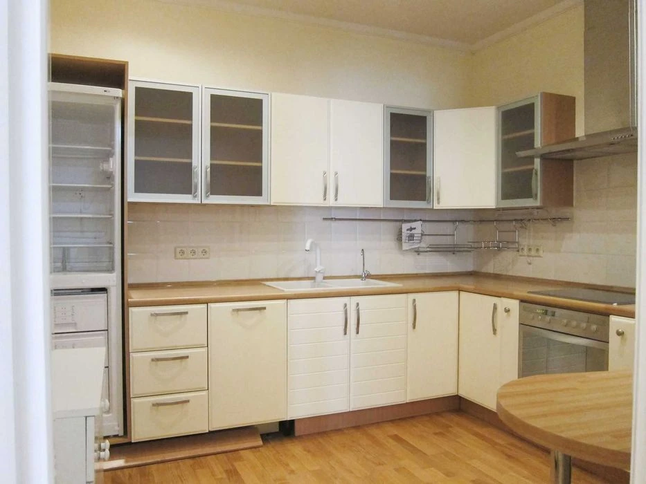 Паторжинского ул., 14. Аренда, 3-комн, 130м2. Без комиссии!