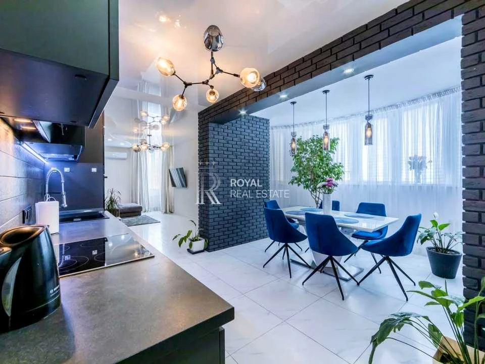 Apartment. Kyiv, Mykhayla Maksymovycha St. (Onufriya Trutenko)
