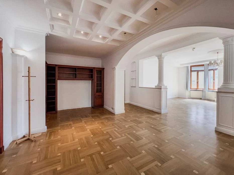 Оренда, вул. Кудрявська, 13–19, 5 кімнат, 202 м², Kiyv rent