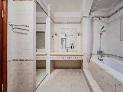 Оренда, вул. Кудрявська, 13–19, 5 кімнат, 202 м², Kiyv rent