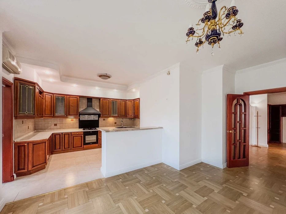 Оренда, вул. Кудрявська, 13–19, 5 кімнат, 202 м², Kiyv rent
