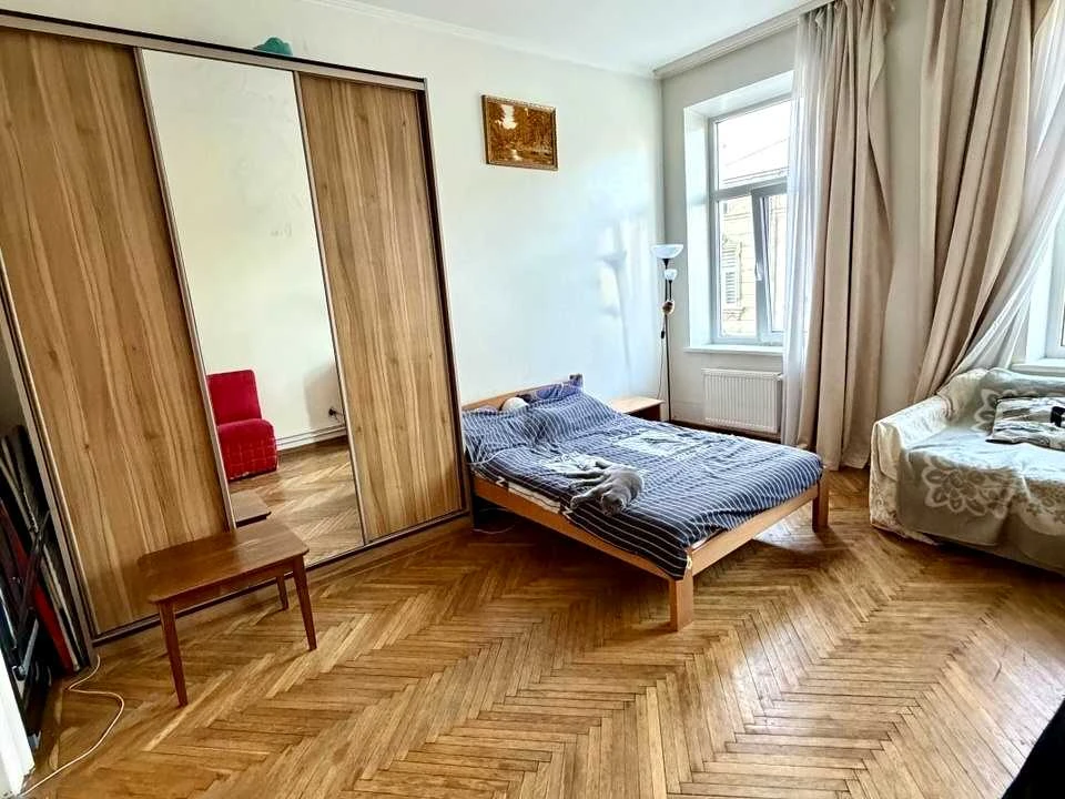 Квартира. Львов, Пантелеймона Кулиша ул.