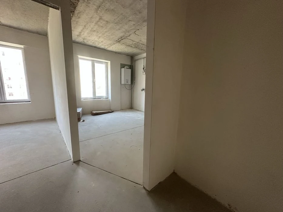 1 ком. квартира-жк Виа рома с газом -аогв. Низкий этаж