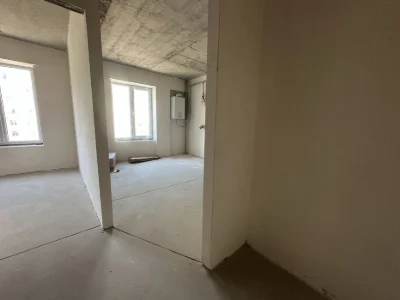 1 ком. квартира-жк Виа рома с газом -аогв. Низкий этаж