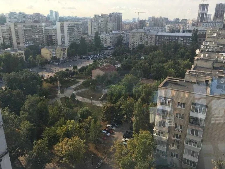 Ковпака 17 Стильна 4 кімнатна квартира з панорамним видом Ки