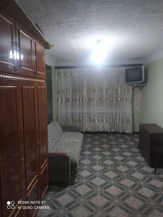 Продам 1 к. кв. гостинного типа м. Армейская 5 мин ,ул. Ощеп