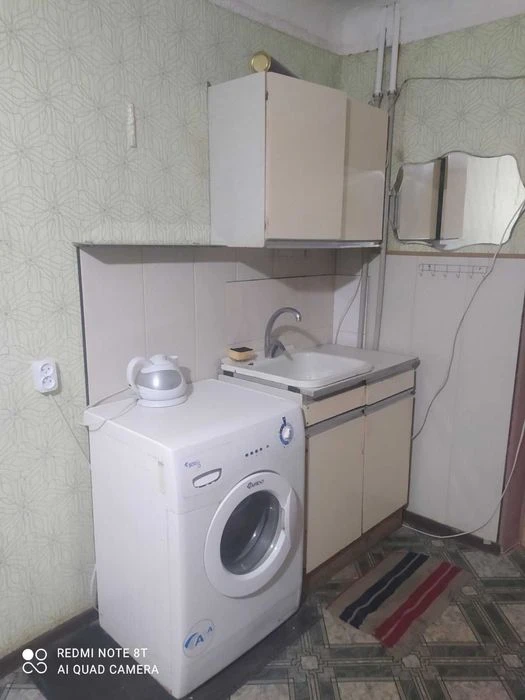For sale 1 room apartment, guest-type, Armeyskaya metro station, 5 min, Oshchep street