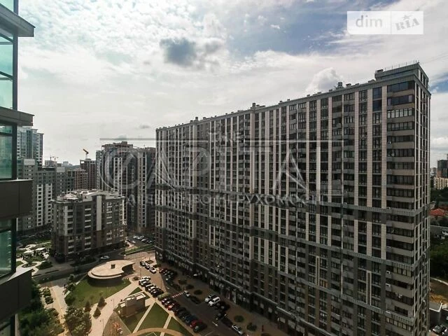Sale of 2-room apartment 100 sq. m on Andriy Verkhoglyada St. 14A •