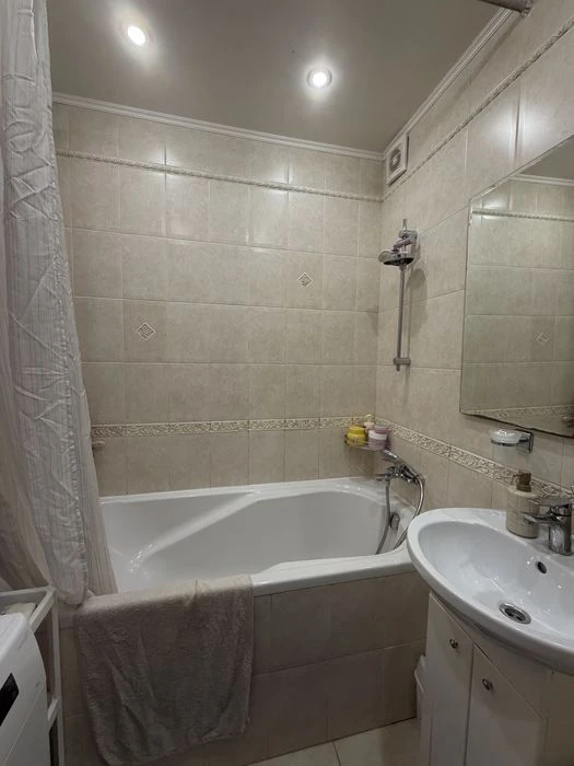Продам 3-комнатную квартиру Днепр, Поля