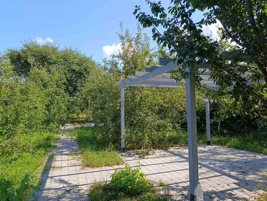 2-кімнатна квартира в новобудові, ближнє Старе місто.  Будин