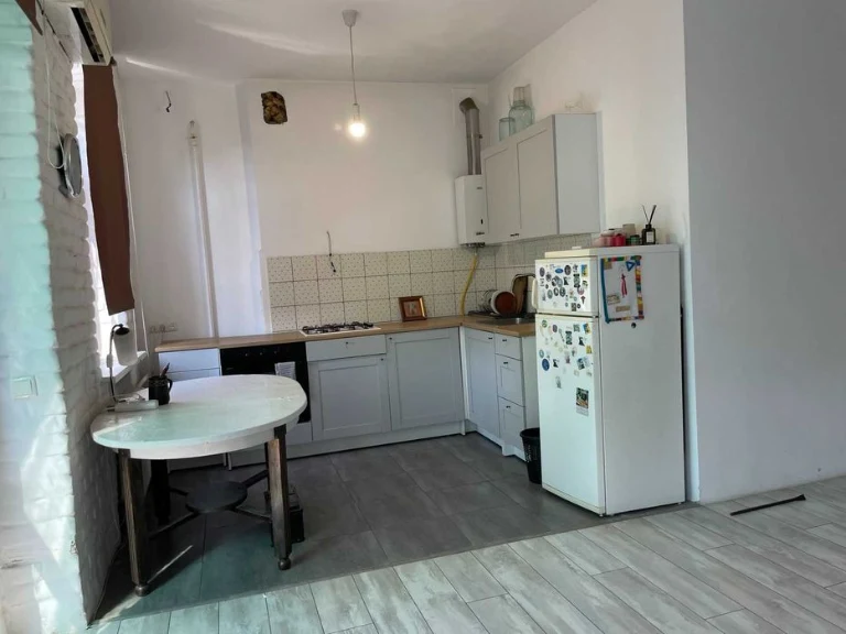 Продам 2-комнатную квартиру ул.Философская