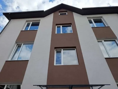 2-кімнатна квартира в новобудові, ближнє Старе місто.  Будин