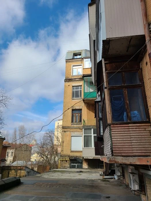 ТИХИЙ ЦЕНТР,Бесарабка 1к с терассой, Мастерской,Гараж,ремонт
