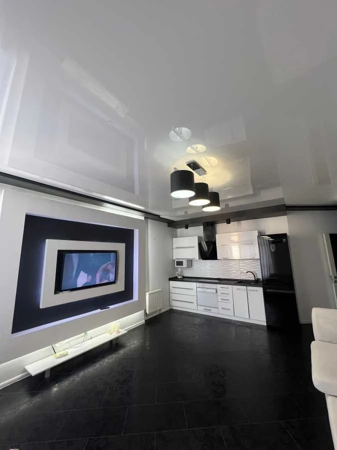 Sale of a 2-room apartment of 67 m², Valery Lobanovskyi about