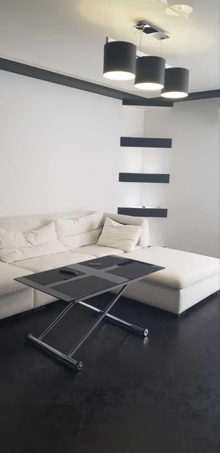 Sale of a 2-room apartment of 67 m², Valery Lobanovskyi about