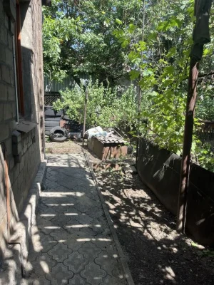 Продаж будинку біля 54 школи
