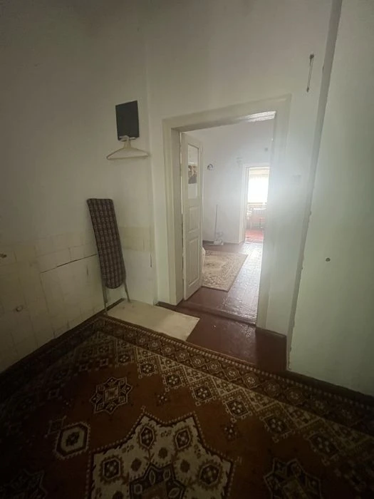 Продаж будинку біля 54 школи