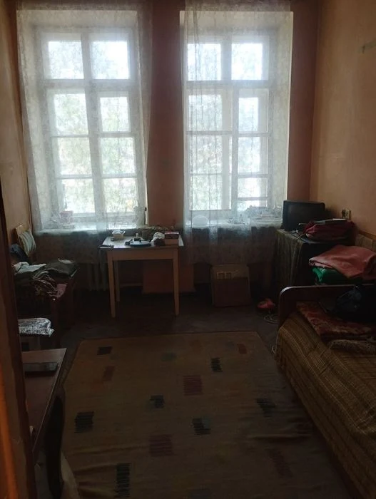 Продам 2 км кв на Артёма