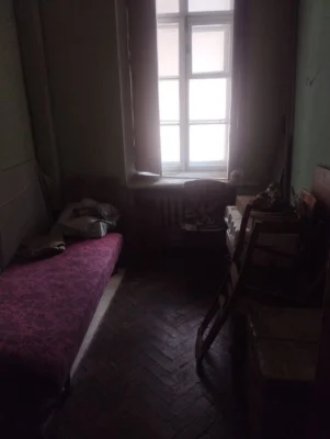 Продам 2 км кв на Артема