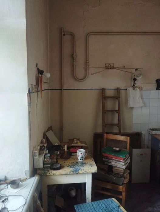 Продам 2 км кв на Артема