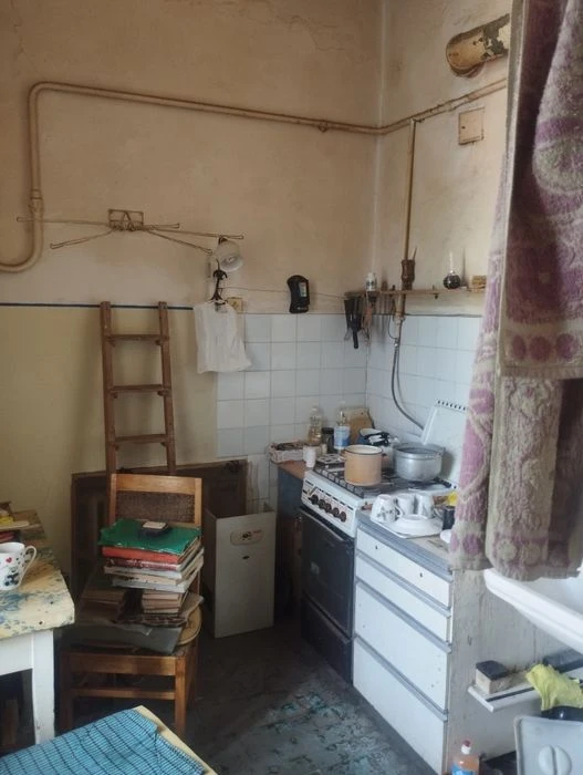 Продам 2 км кв на Артема
