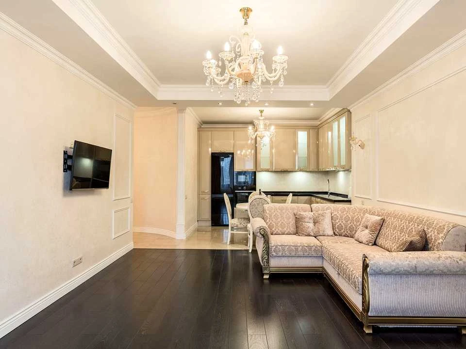 Apartment. Odesa, Tinista St.