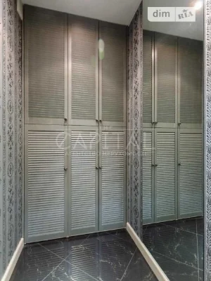 Sale of 3-room apartment 125 sq. m on Konovaltsya Yevhena street • ID