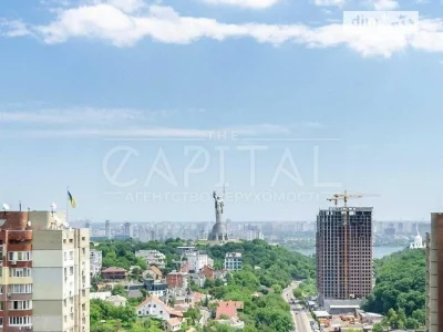 Sale of 3-room apartment 125 sq. m on Konovaltsya Yevhena street • ID