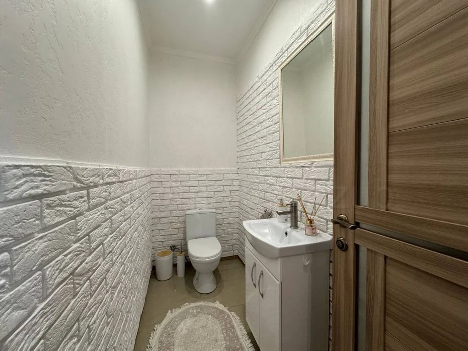 Продаж 2к квартири/ Новий Район/ Газ/68 м2/ Ваучер/Євідновле
