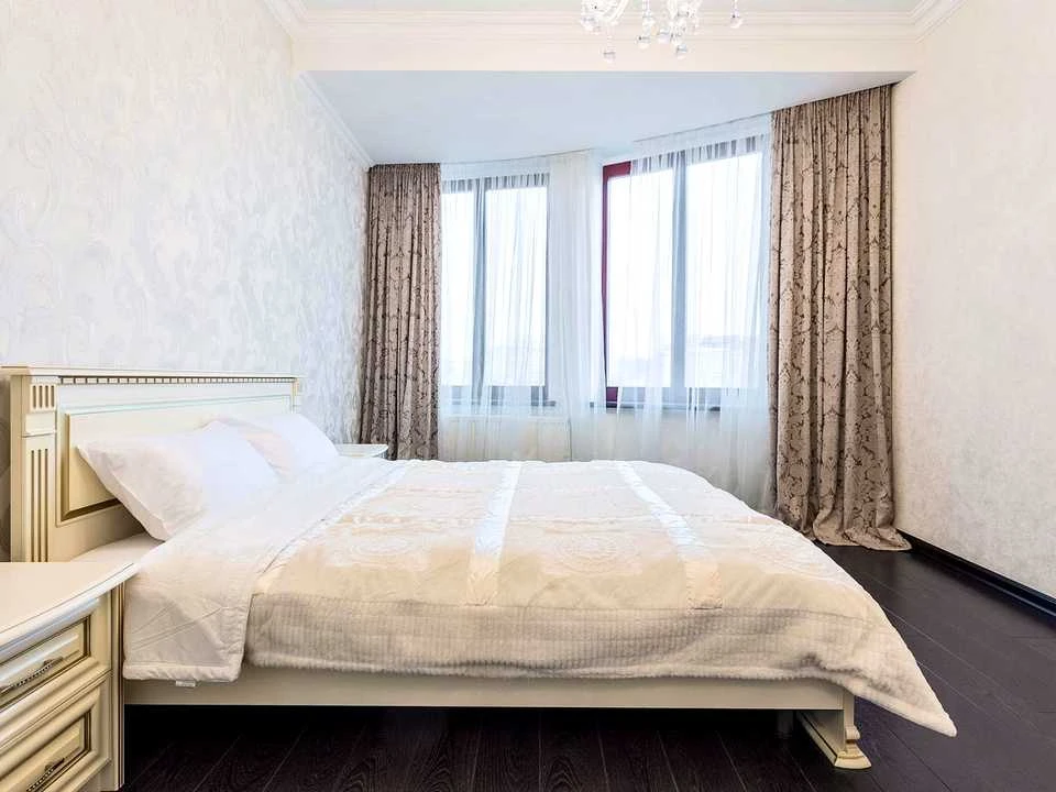 Apartment. Odesa, Tinista St.