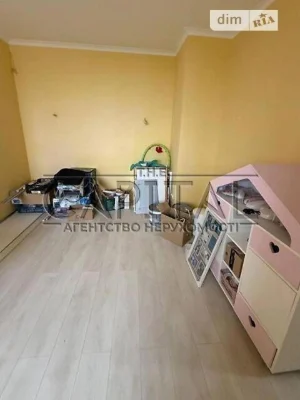 Sale of 2-room apartment 87 sq. m on Valeriy Lobanovskyi Ave.