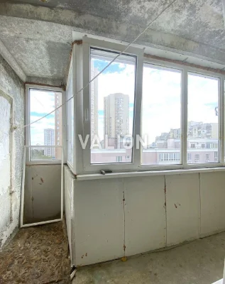 1-room apartment for sale, Darnytskyi district, Poznyaki metro station,