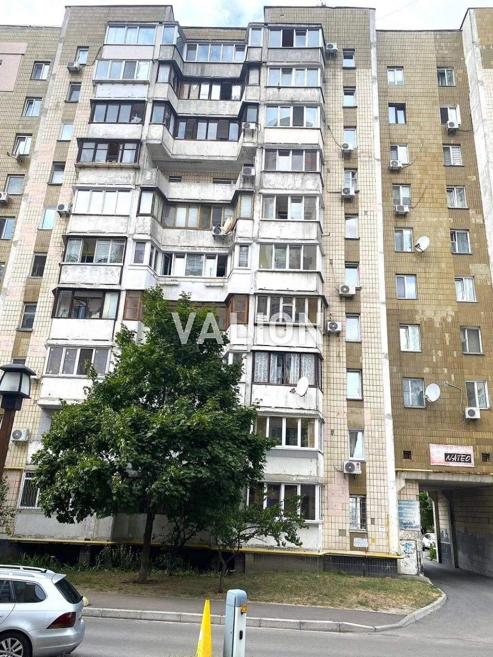 1-room apartment for sale, Darnytskyi district, Poznyaki metro station,