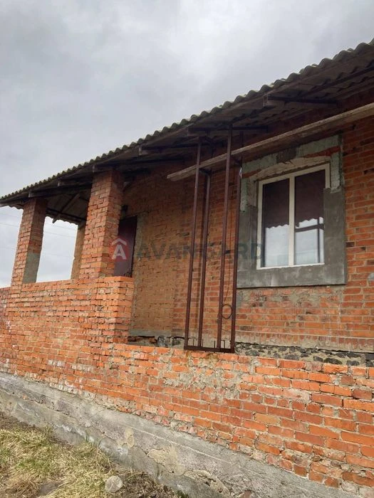 Продам дом с выходом к реке, рассмотрим во все государства.