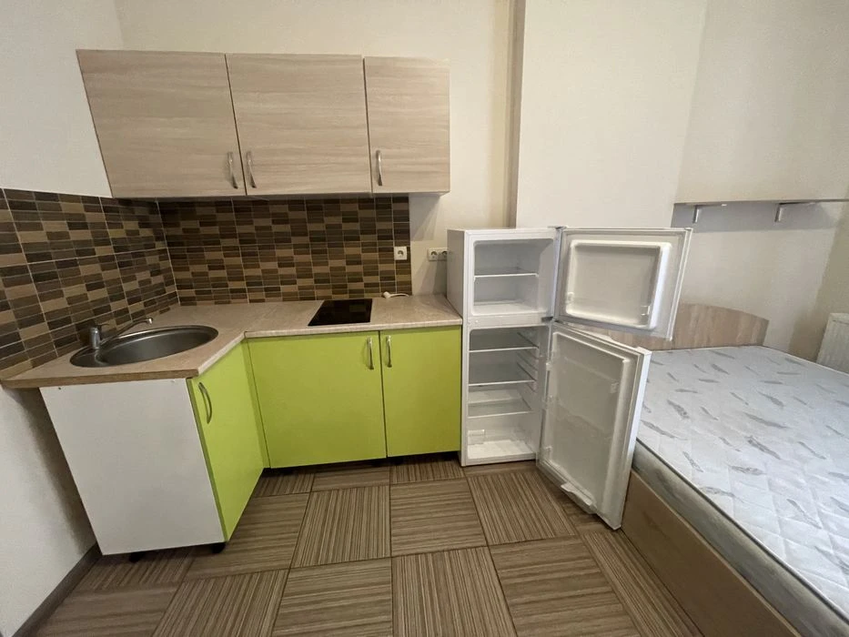 Оренда смарт в центрі Печерська, КНУКІМ, Коновальця 36Е