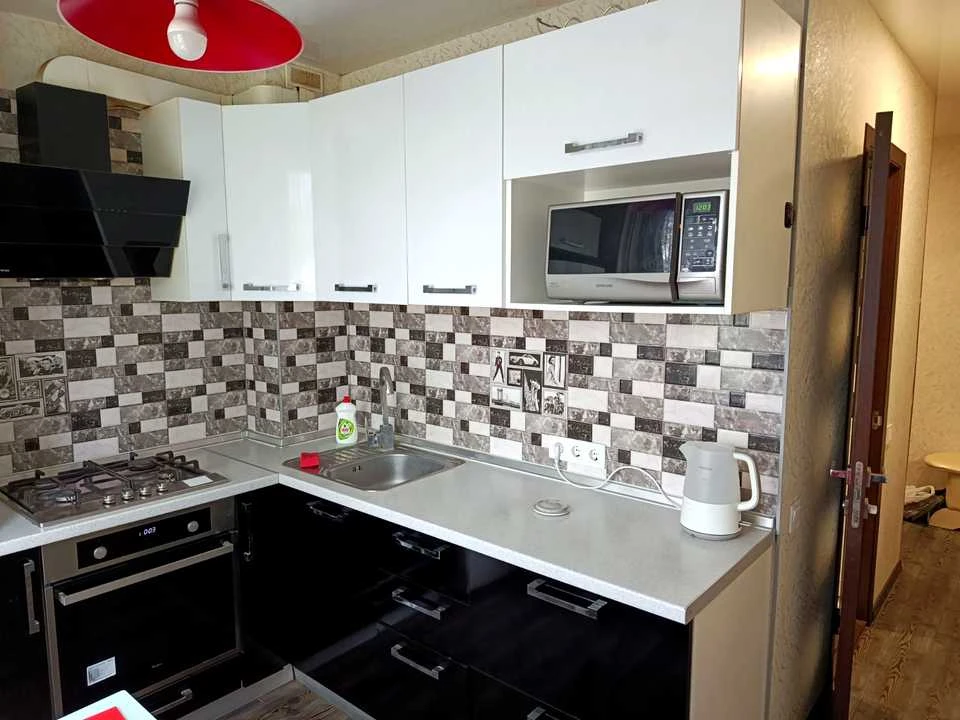 Apartment. Kharkiv, Neskorenykh St. (Heroes of Labor)