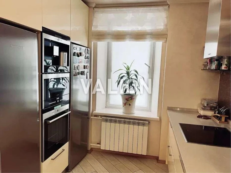 3-room apartment for sale at Tychyny Pavla Avenue, 16/2