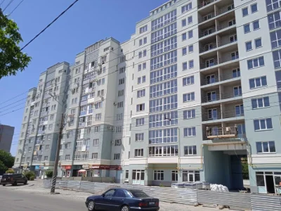 Однокімнатна квартира на Степового Фронту 20, будинок зданий
