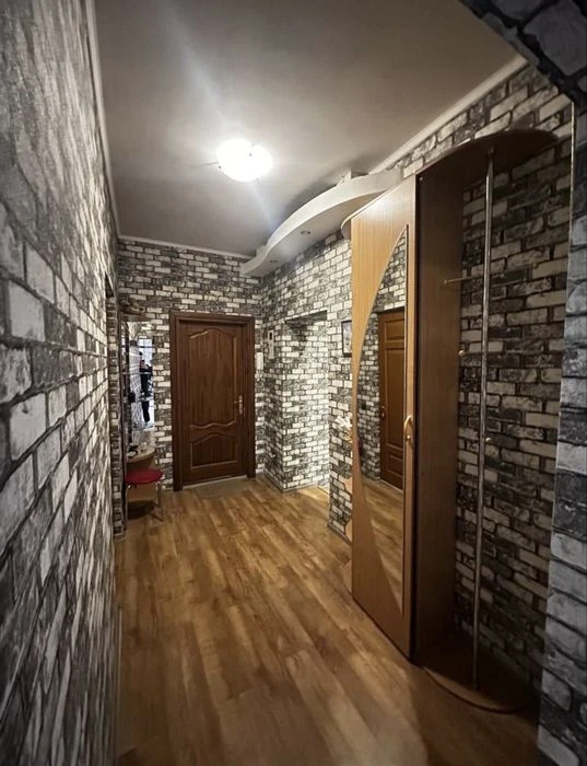 Продам 2х.кв. 4/4 S-90м2. в центре Харькова, Сертификат