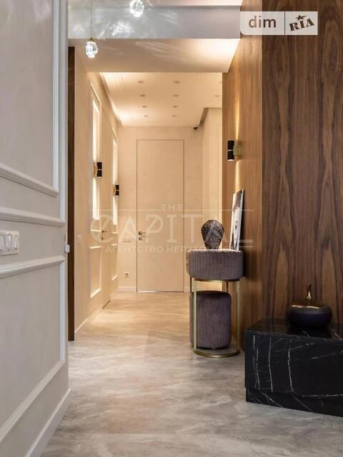 Продаж 4к квартири 145 кв. м на вул. Бусловська 12 • ID 3473