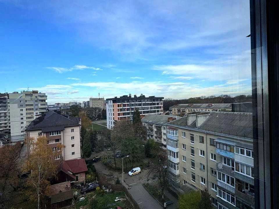 Квартира. Івано-Франківськ, Заклинських вул., (Будинок)