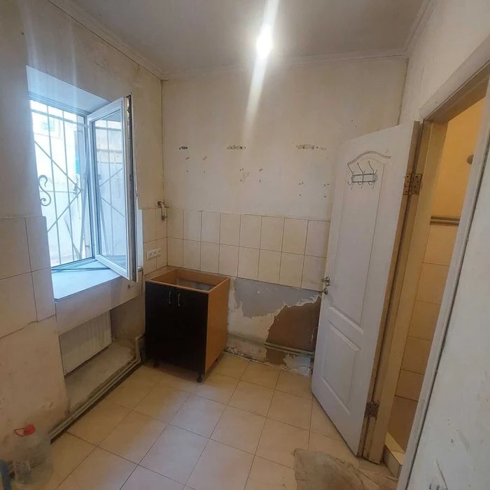 Продается квартира с фасадным входом
