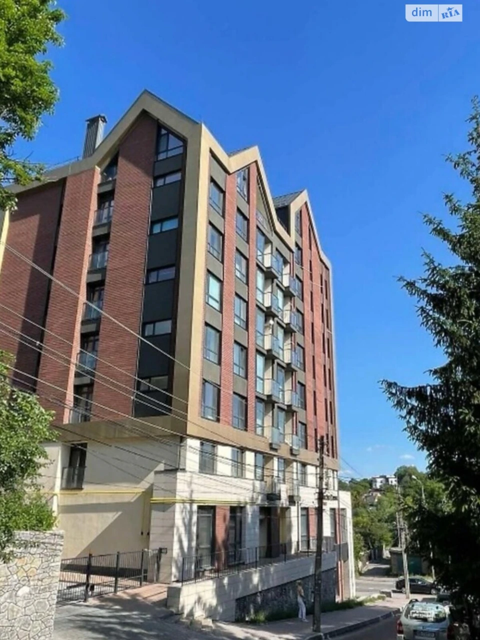 Long-Term Rental Apartment Center