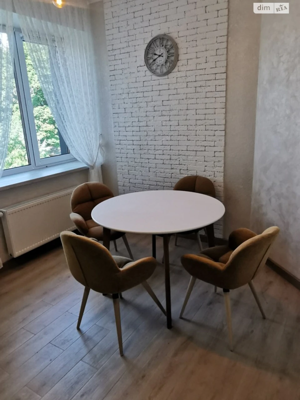 Long-Term Rental Apartment Center