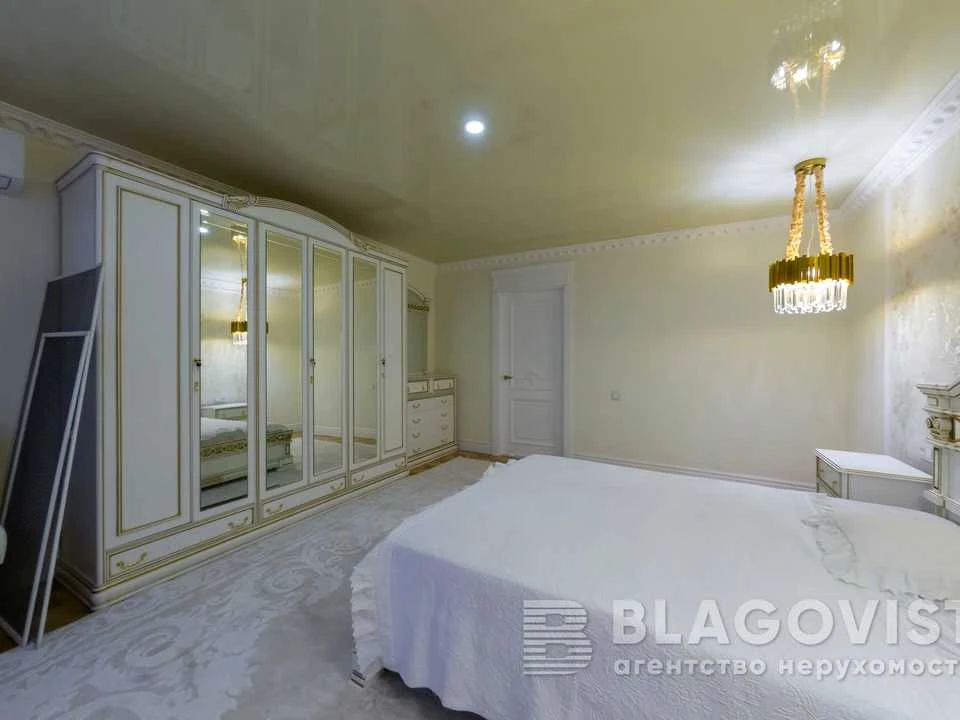 Квартира. Киев, ул.