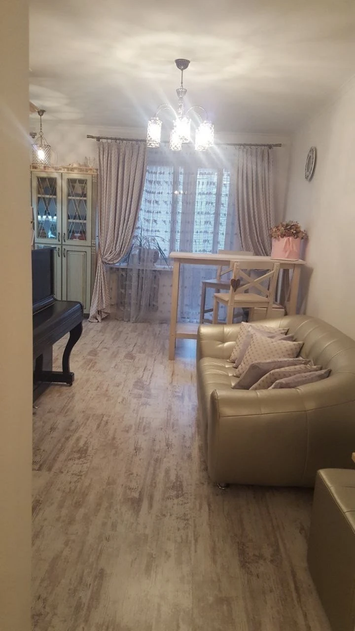 Оренда 2-кімнатної квартири 40 м², Набережно-Лугова вул., 5